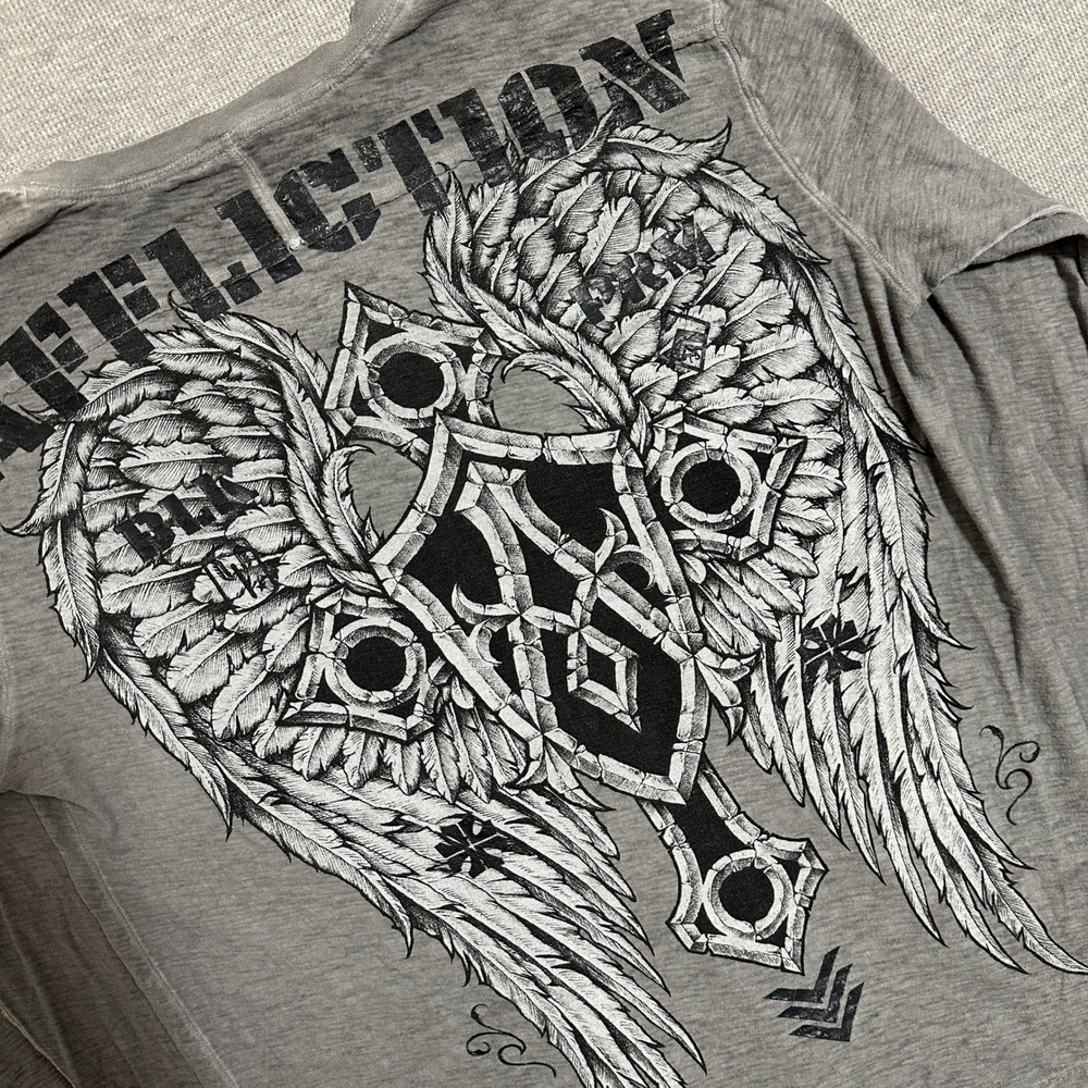 Y2K Affliction Live Fast Henley Long Sleeve Cross Wing Graphic Gray MMA XL